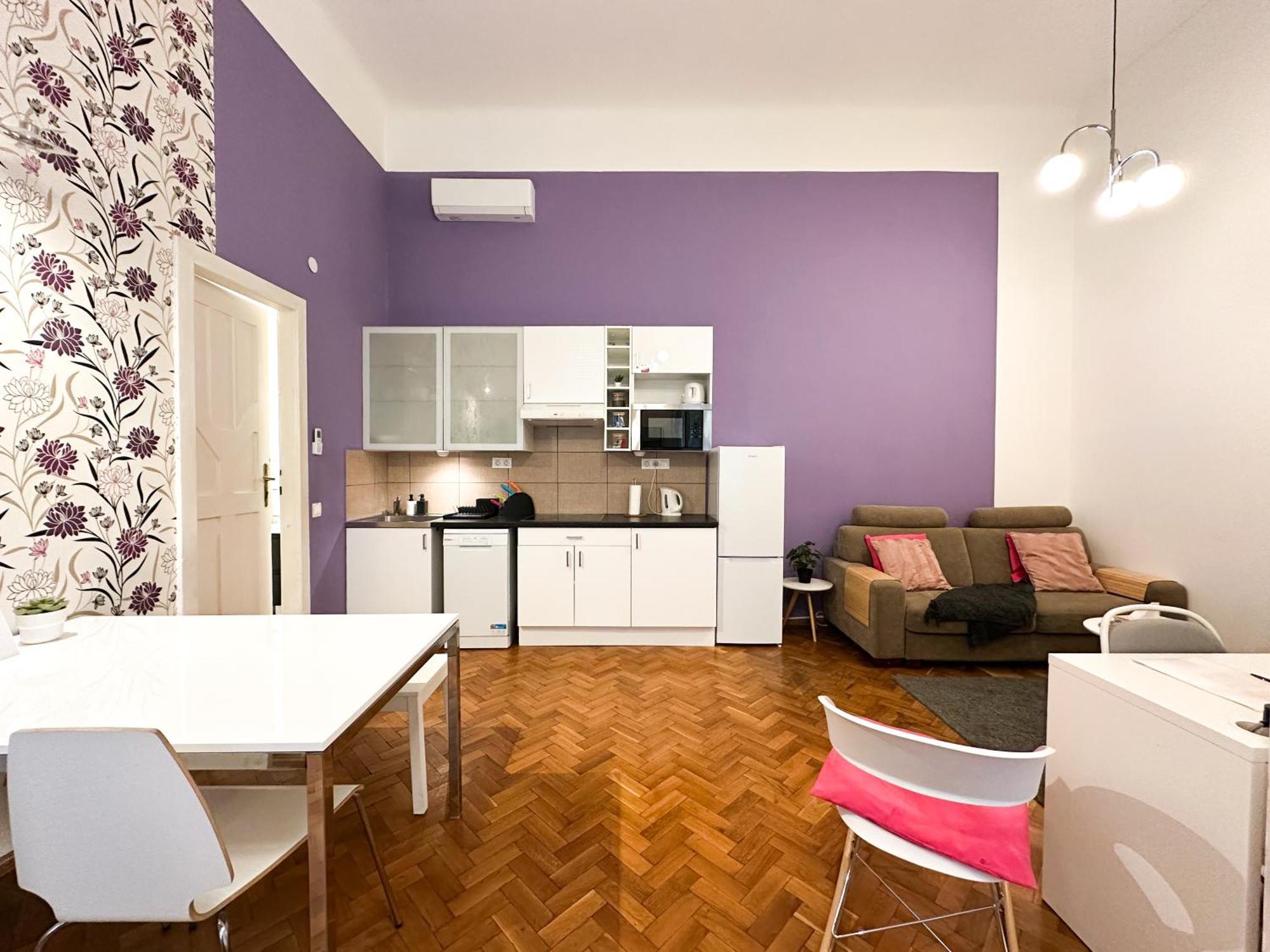 Cute 1br In - Purple House * בודפשט